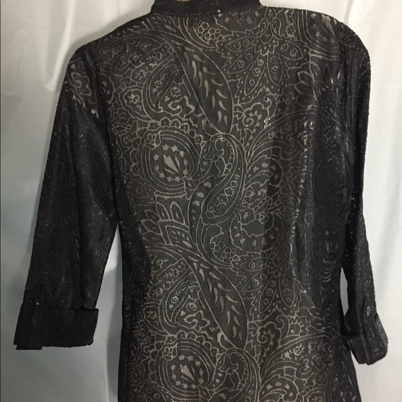 Choices Lace Blouse - Picture 5 of 8